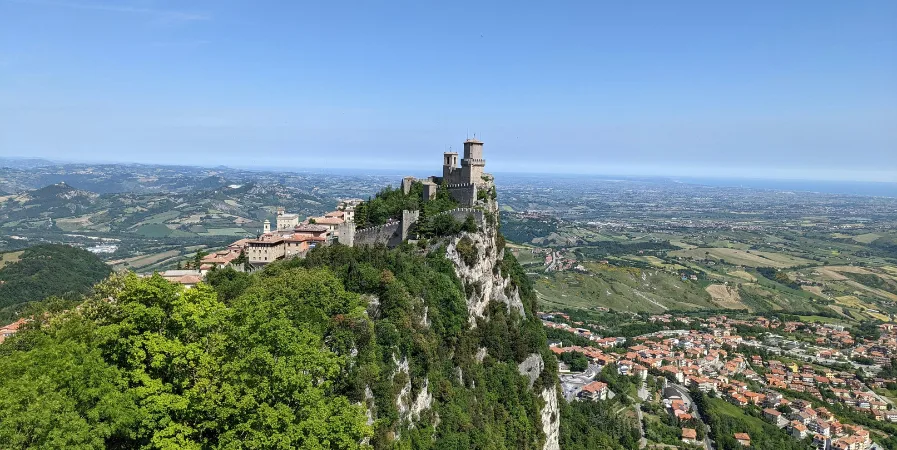 San-Marino-travel-guide