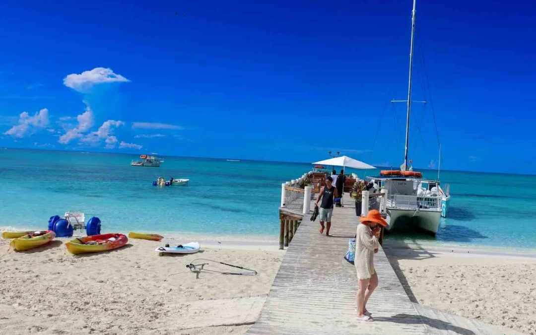 The Ultimate Guide to Cable Beach Bahamas (2025 Edition)