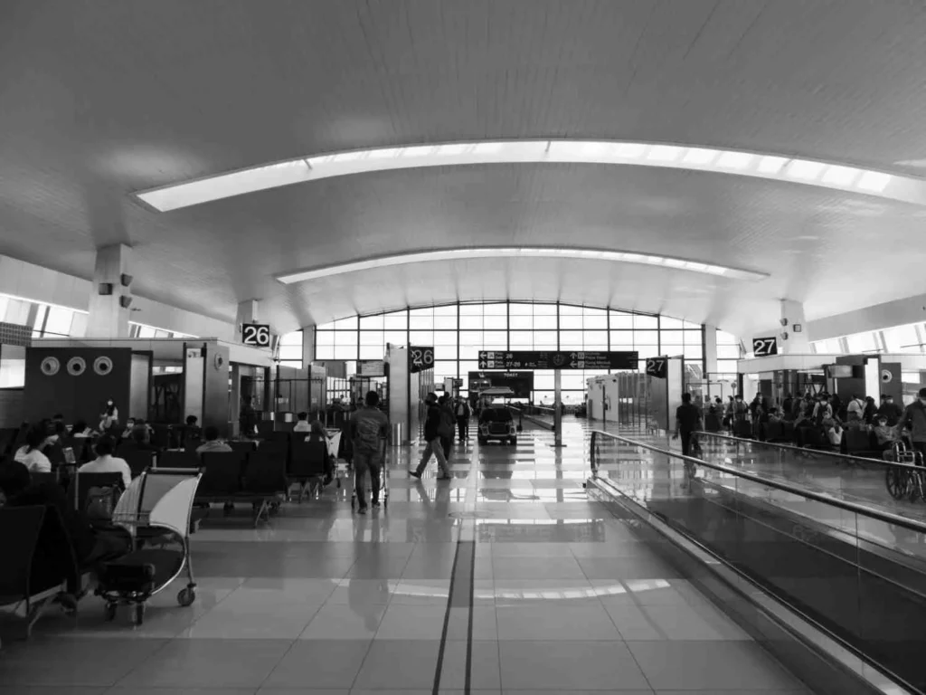 Airport Survival – Melville Hall's 9 Circles of Hell
